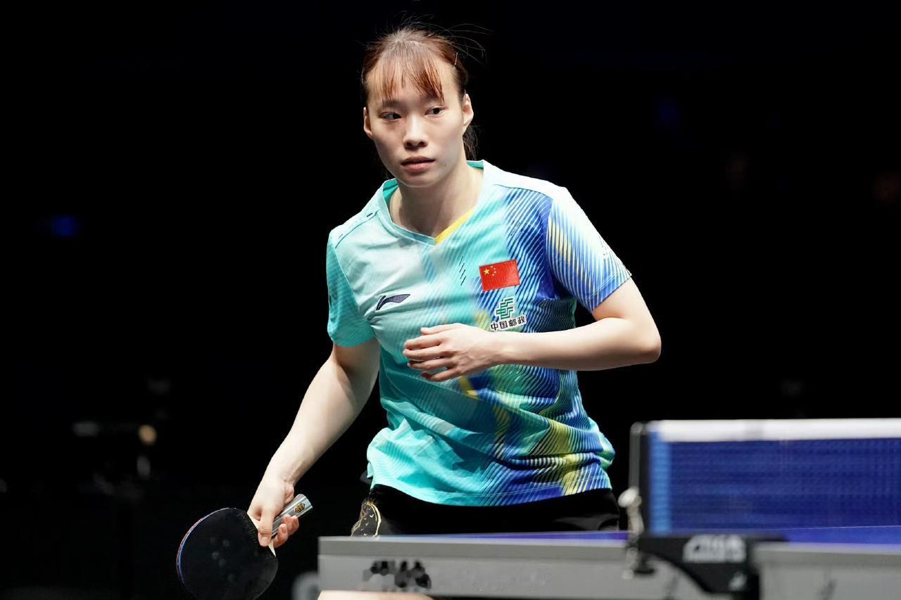 还是石洵瑶🇨🇳实力强，第一局石洵瑶🇨🇳11-7不敌覃予萱🇨🇳​​