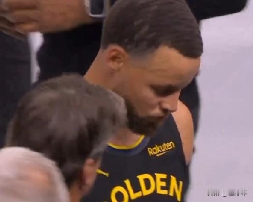 糟糕！巴特勒谈库里受伤：“这很糟糕，库里对我们有多重要，不必我多说了。”