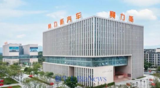 华为和赛力斯谈完了。以后轿车、MPV、硬派越野，赛力斯都能做了。采购找谁、供应商