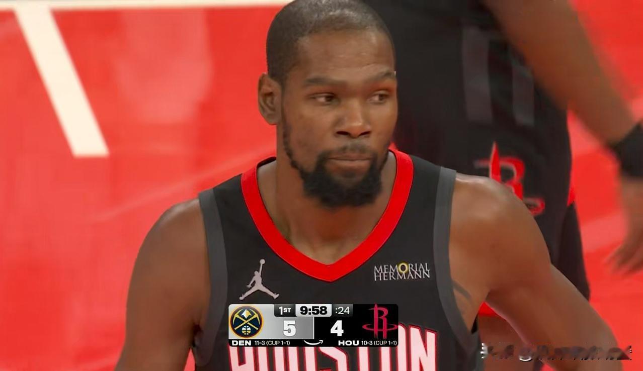 火箭超级球星杜兰特真是让人无比的失望，他彻底的隐身了！在今天火箭主场以109：1