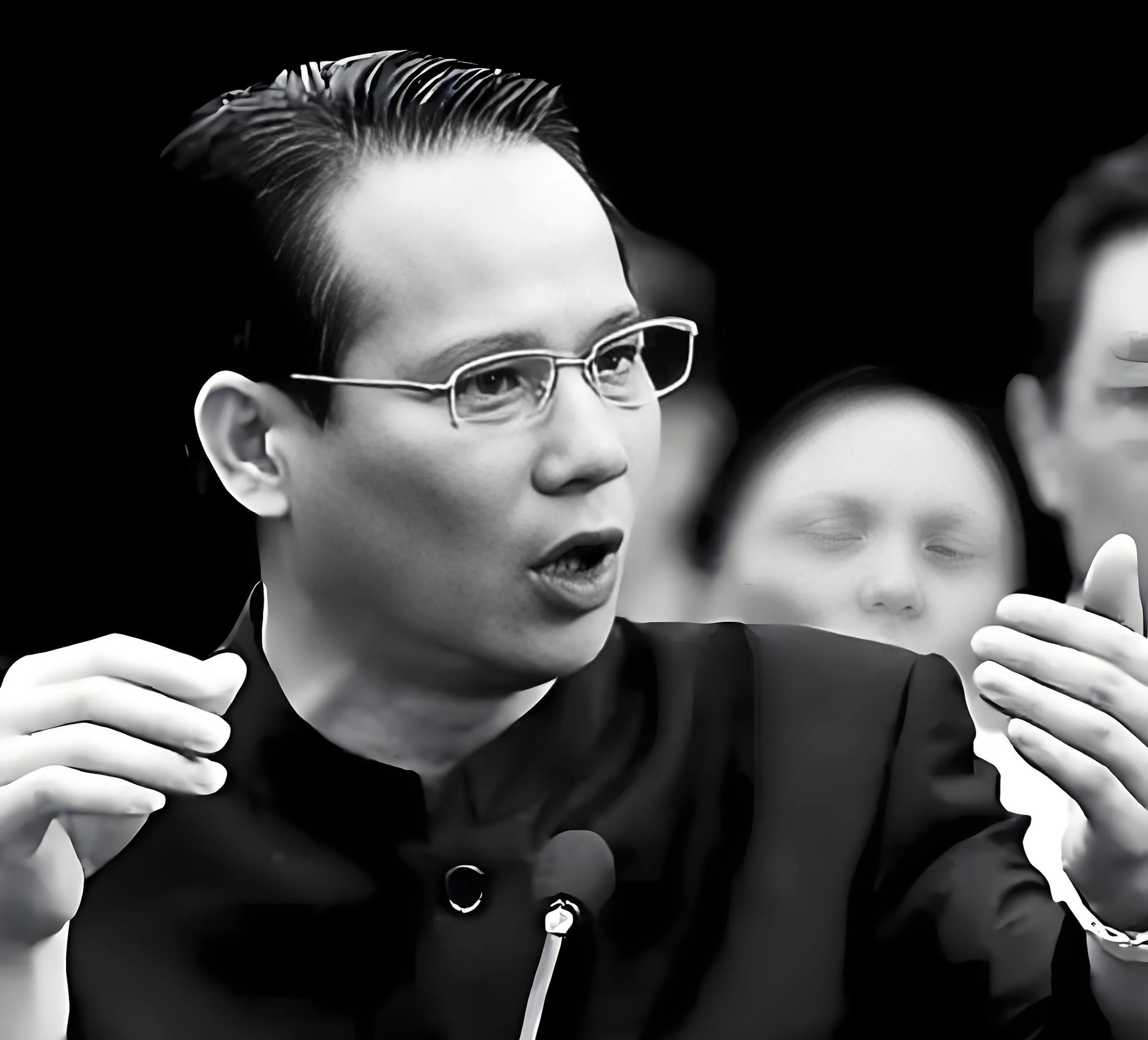 东莞，据说娱乐、服务行业要卷土重来，重新激活夜经济，当年统领东莞娱乐、服务行业大