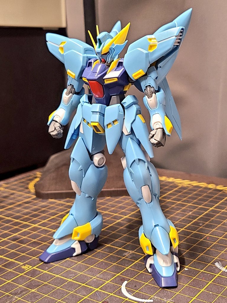 手快的大佬已经开始改造HG凶鸟的微型导弹开闭机构了（byNikke）超级机器人