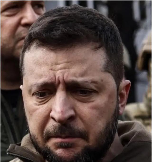 泽连斯基，对于乌克兰来说，是灾难；但他对我国来说，却是巨大的功臣！第一，他让我们