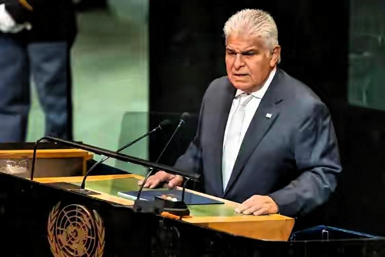 18亿美金打水漂？巴拿马这波操作，简直是教科书级的“卖国求荣”反被坑！巴拿马