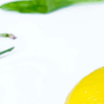 种植🍋种柠檬的方法有以下几种：1.种子种植：将柠檬切开，取出种子，清洗干净