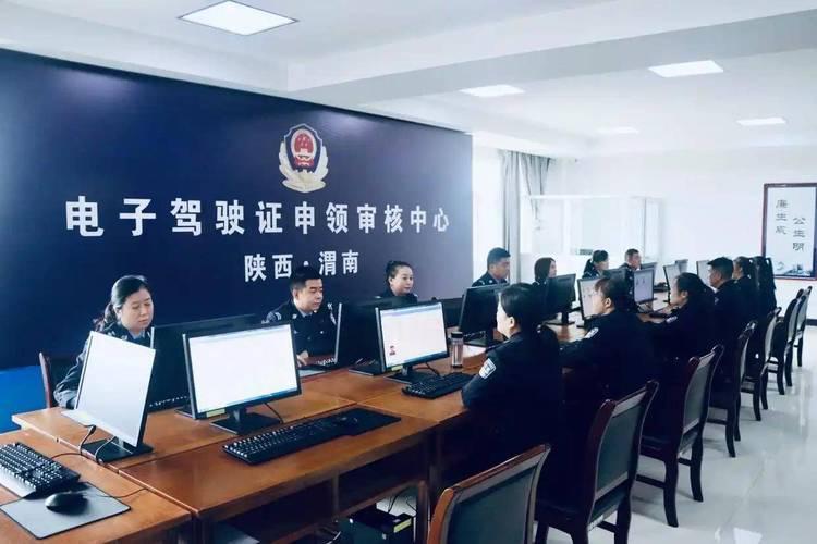 “2个”条件都符合，换长期驾照却被拒？交警:漏了一条，别大意不少百姓觉得自