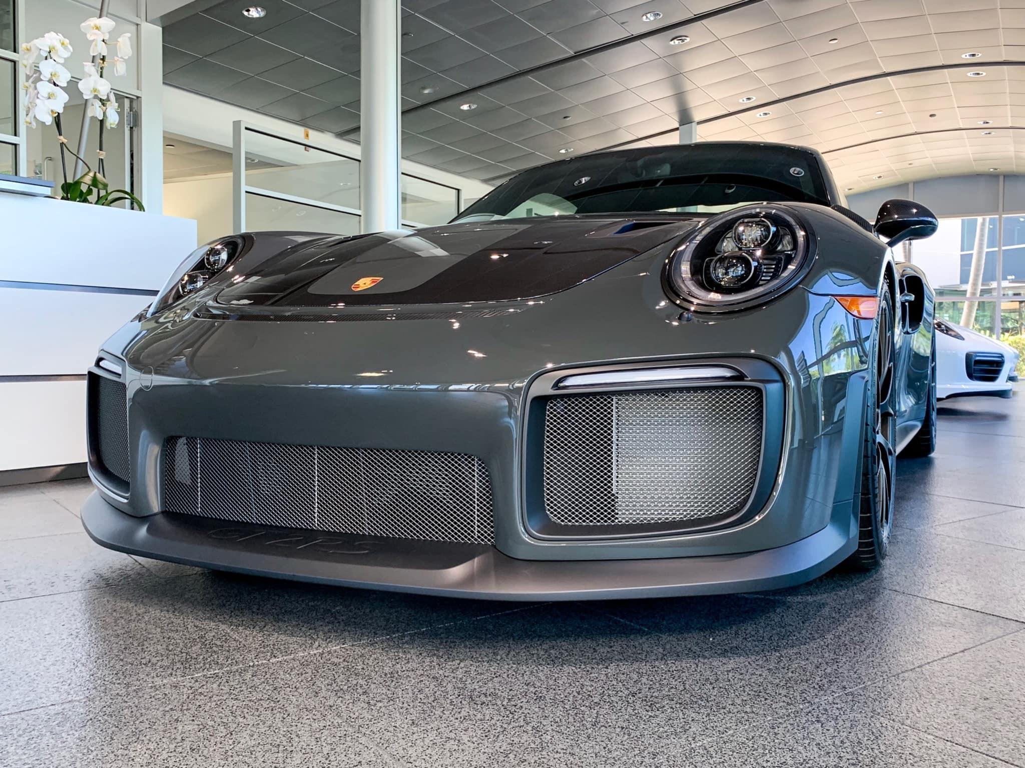 SlateGrey保时捷911GT2RS​​​
