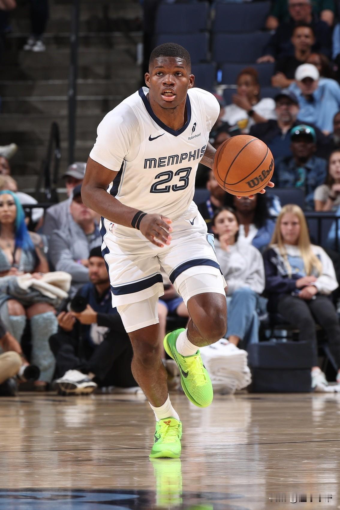 状元弗拉格压力大了,新赛季NBA表现最好的新秀竟然是11顺位新秀!本来以为弗