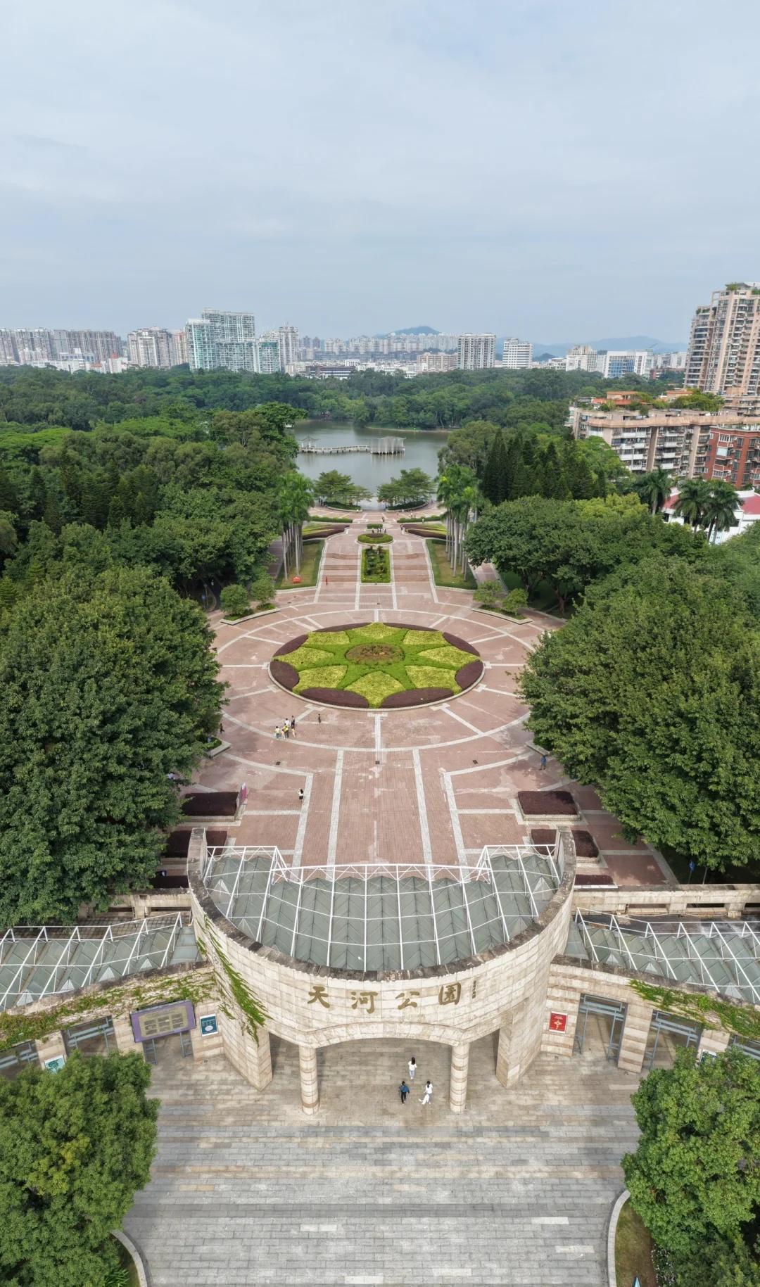 家人们，我在广州某公园飞无人机被抓了事情发生在2025年11月2日下午，地点是