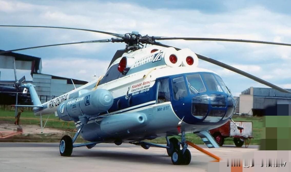 不用猜了，这三张图片里的直升机均是米-8，不过它们不是使用传统航空煤油燃料的米-