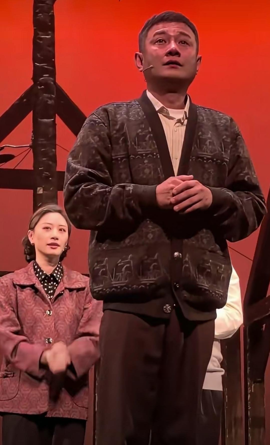 年少轻狂的代价有多大？看泪流满面的文章，就知道了。文章在家乡西安演出话剧《宝