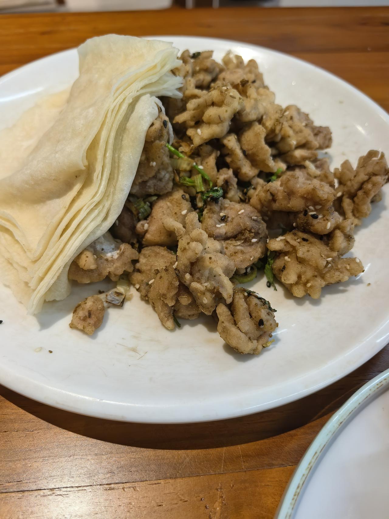 菏泽菜与商丘菜的终极对比！最终结果可能不是你想的。色：商丘菜色彩更亮一些，菏泽