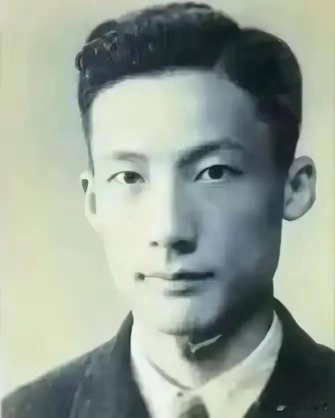 1949年，毛人凤下令处死朱君友。朱君友在坦然赴死的过程中，突然发现枪决他的2名