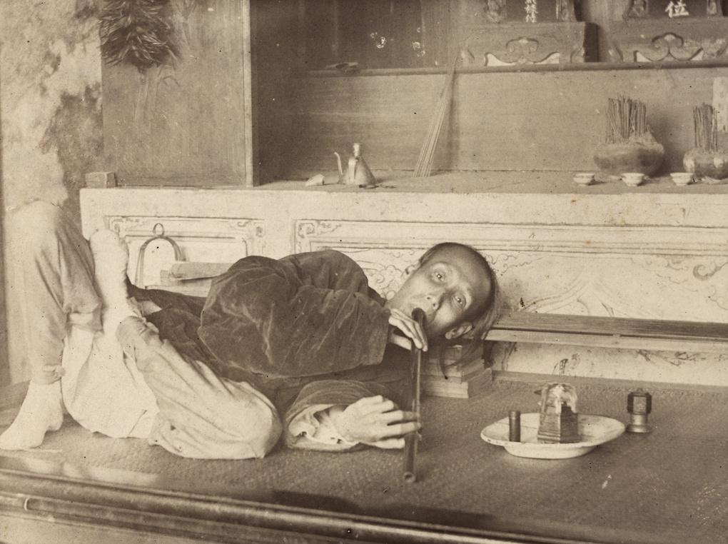 1873年，浦东张江栅镇附近的村子里，曝出一桩人伦惨案——一位守寡多年的农家母亲