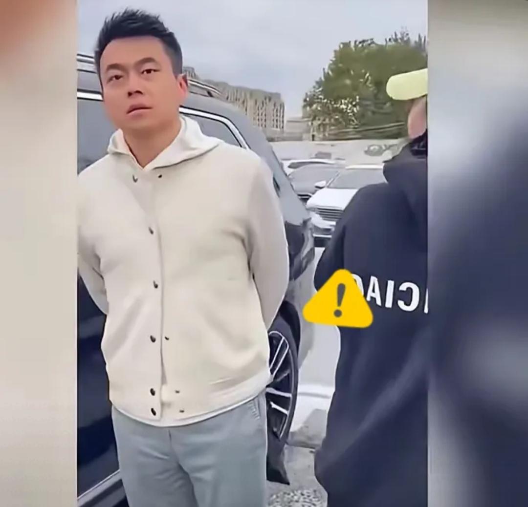 这个男人为啥敢明目张胆带小三产检？原因其实很简单，这男的是知名律所合伙人，天天帮