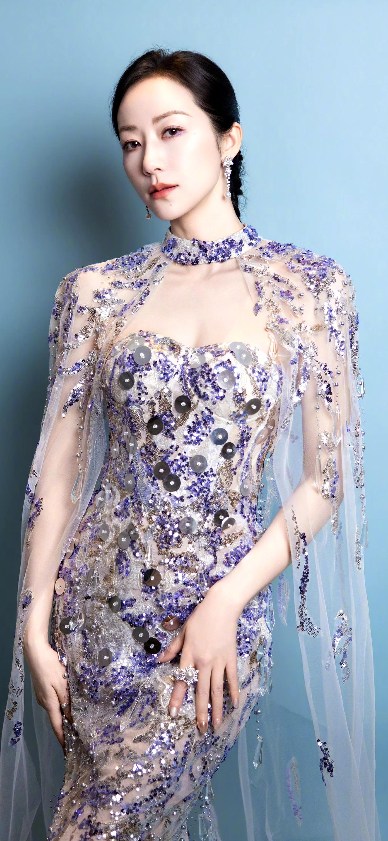 韩雪总给人一种外表显得清高却内里心戏丰富的感觉，韵味十足她的美不是那种张扬的艳丽