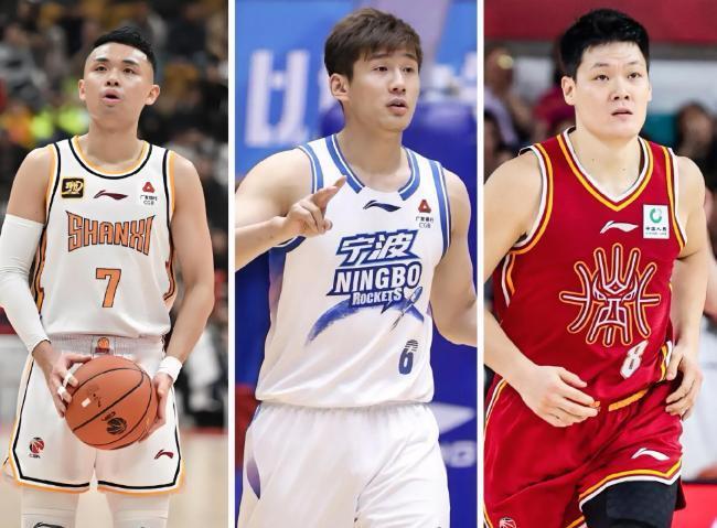 山西男篮第一场热身赛打完，看明白了三件事。第一件事原帅千万不能卖，球迷之