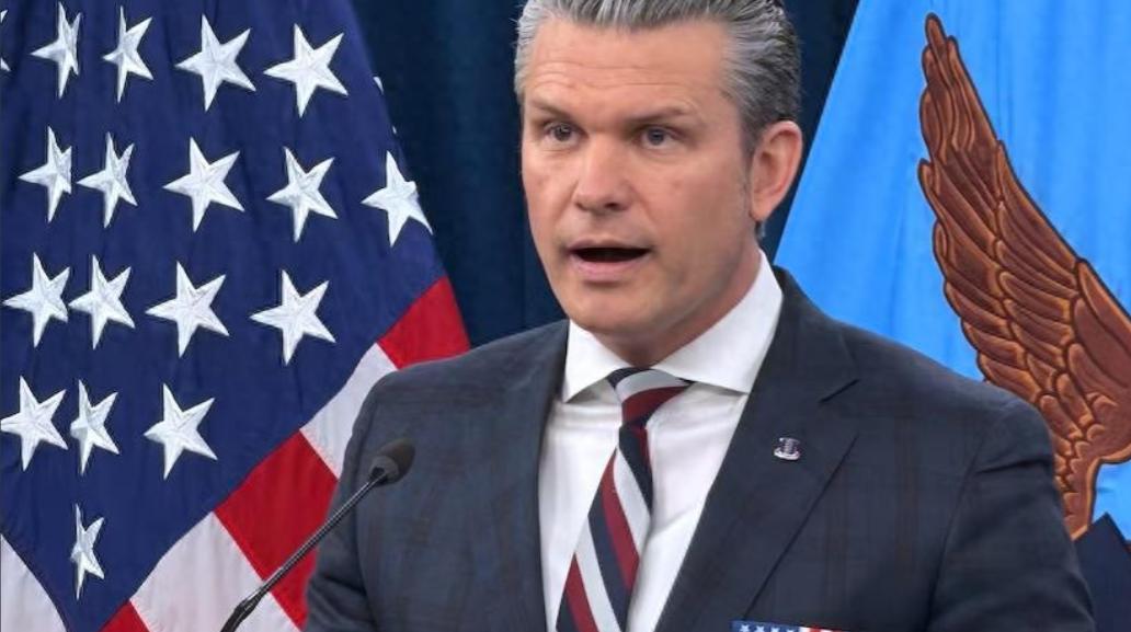 赫格塞思，已经被特朗普盯上了。英国媒体昨天把话说死：这位主张对伊朗动手的国防部长