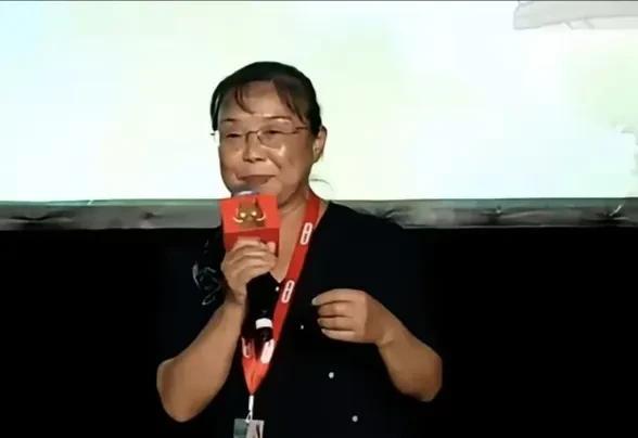 原来我们都错怪苏敏了。前几天她说的那句“猪妈妈也可以离开浪浪山”，引起了广大网友