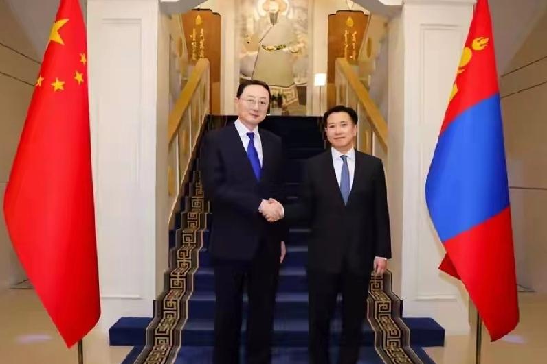 不到24小时！蒙古对华重磅表态......本周，蒙古国四天内接连开展对俄、