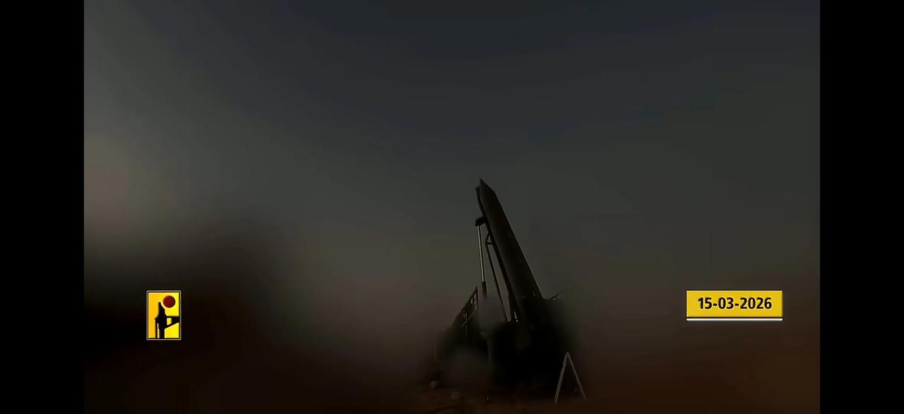 黎巴嫩真主党日前向以色列中部帕尔马希姆空军基地发射导弹。以色列现在啃不动伊朗，