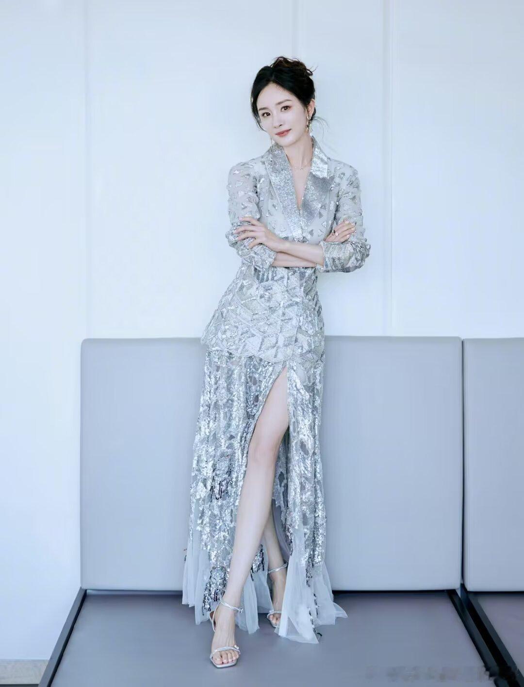 杨幂🦊杨幂库迪咖啡全球品牌代言人我们生活中的所以恐慌，绝大多数都