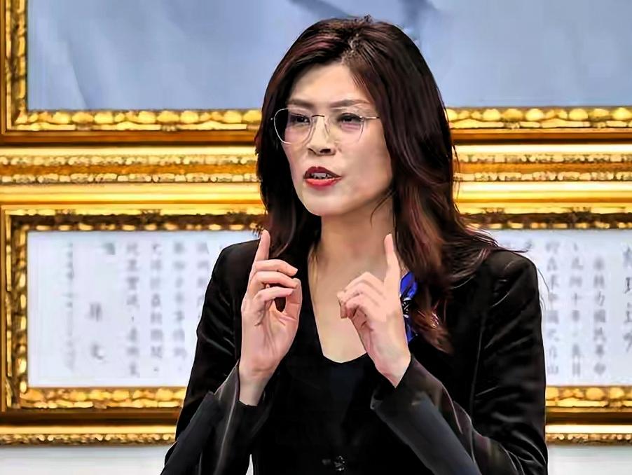 候选人登记进入倒计时！郑丽文坐上火烫党主席，蓝营内外危机同时爆发前言8月