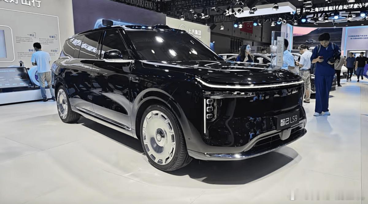 说实话，看这个车头，你们有欲望不，选1选2你们自己凭直觉选吧？