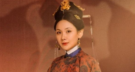 1425年，朱高炽临终前对张皇后说：“我要5个后妃陪葬。”张皇后点头表示明白，转