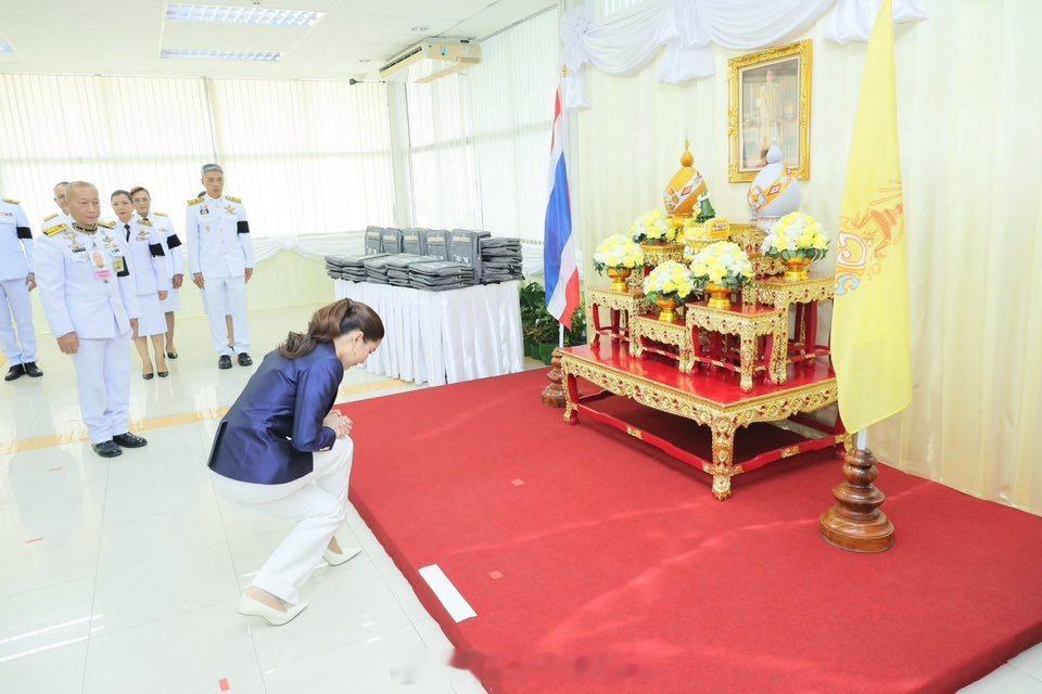 王室王室泰国王室奥拉侬真·宠妃待遇2025年11月26日，近来争议颇多的奥拉侬