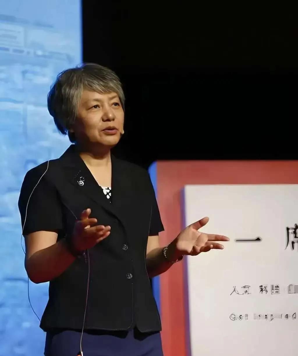 扒开人性的裤衩子，句句扎心。第1、你去可怜一个人，他就会让你更可怜。世界上没有