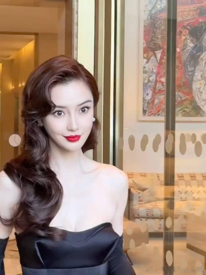 angelababy第二场大秀生图，美神降临angelababy
