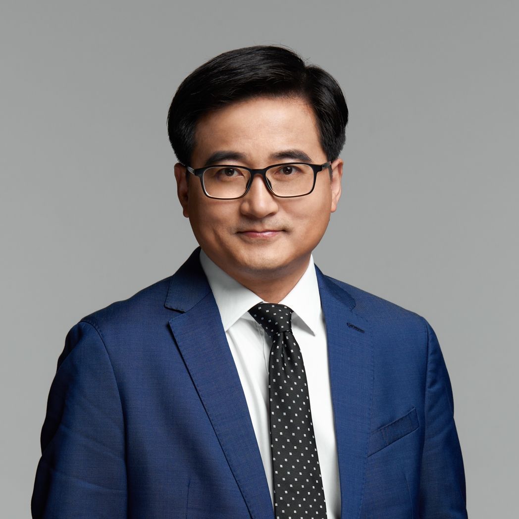 【比亚迪高管回应三元锂电池频繁起火】比亚迪集团品牌及公关处总经理李云飞表示，新能