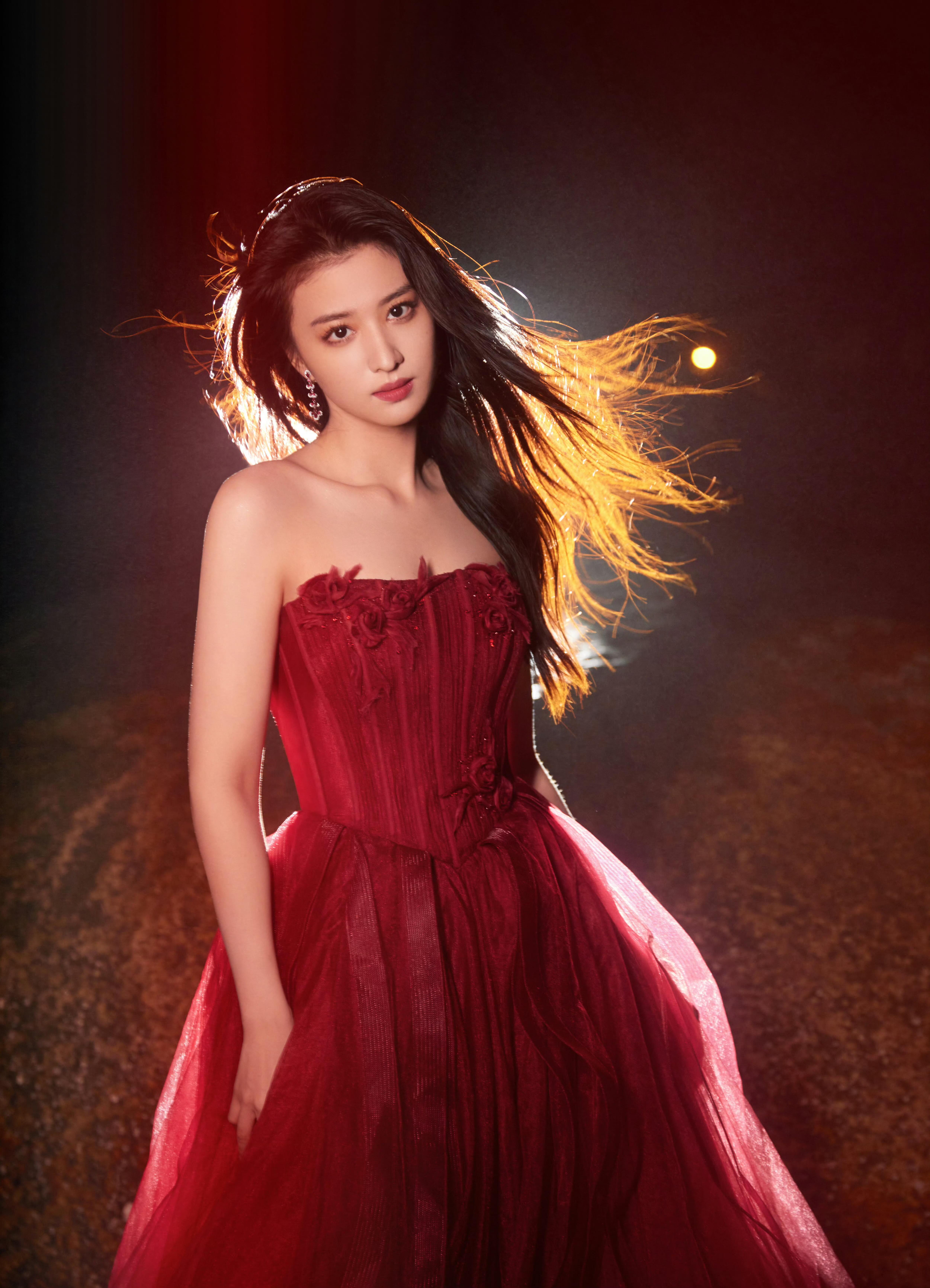 红装是王楚然的统治区吧王楚然穿红色真的有点“人形蛊药”那意思！💃跨年晚宴，姐一