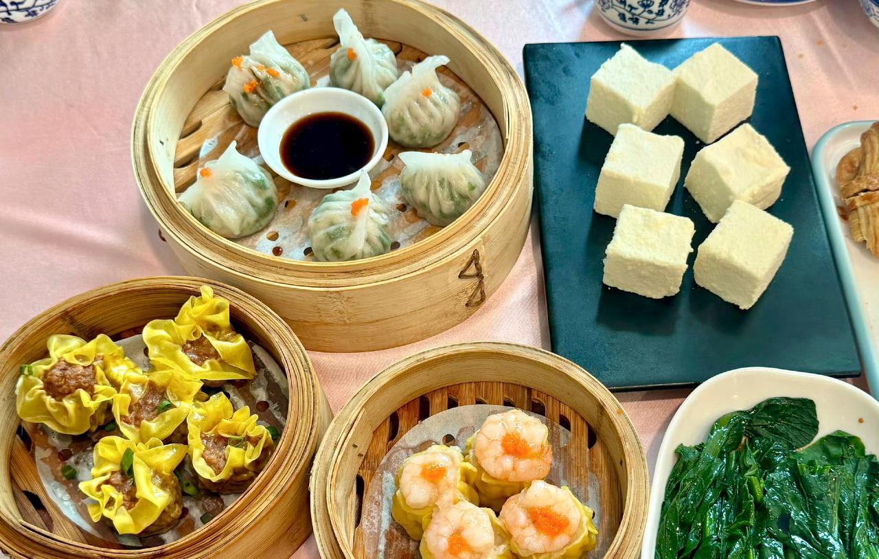 关于预制菜，我来说一个扫兴的事儿：不管高端低端的广州早茶酒楼，现在的早茶面点，基