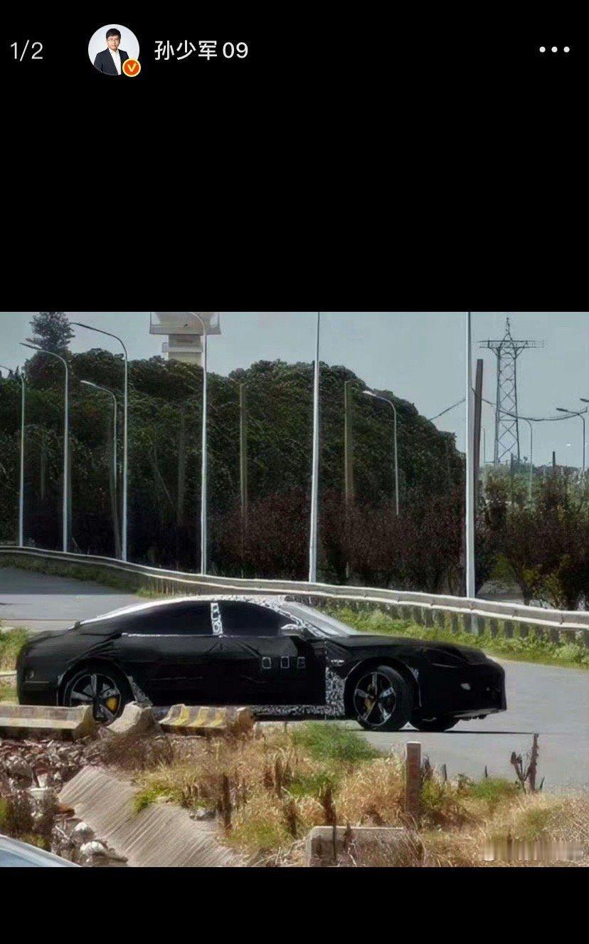有对比才有差距，su7第一代设计水平还是在线的。​​​