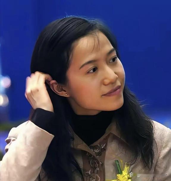 翁帆还是失算了！杨振宁能活到104岁，说明身体素质是没问题的，82岁的时候和