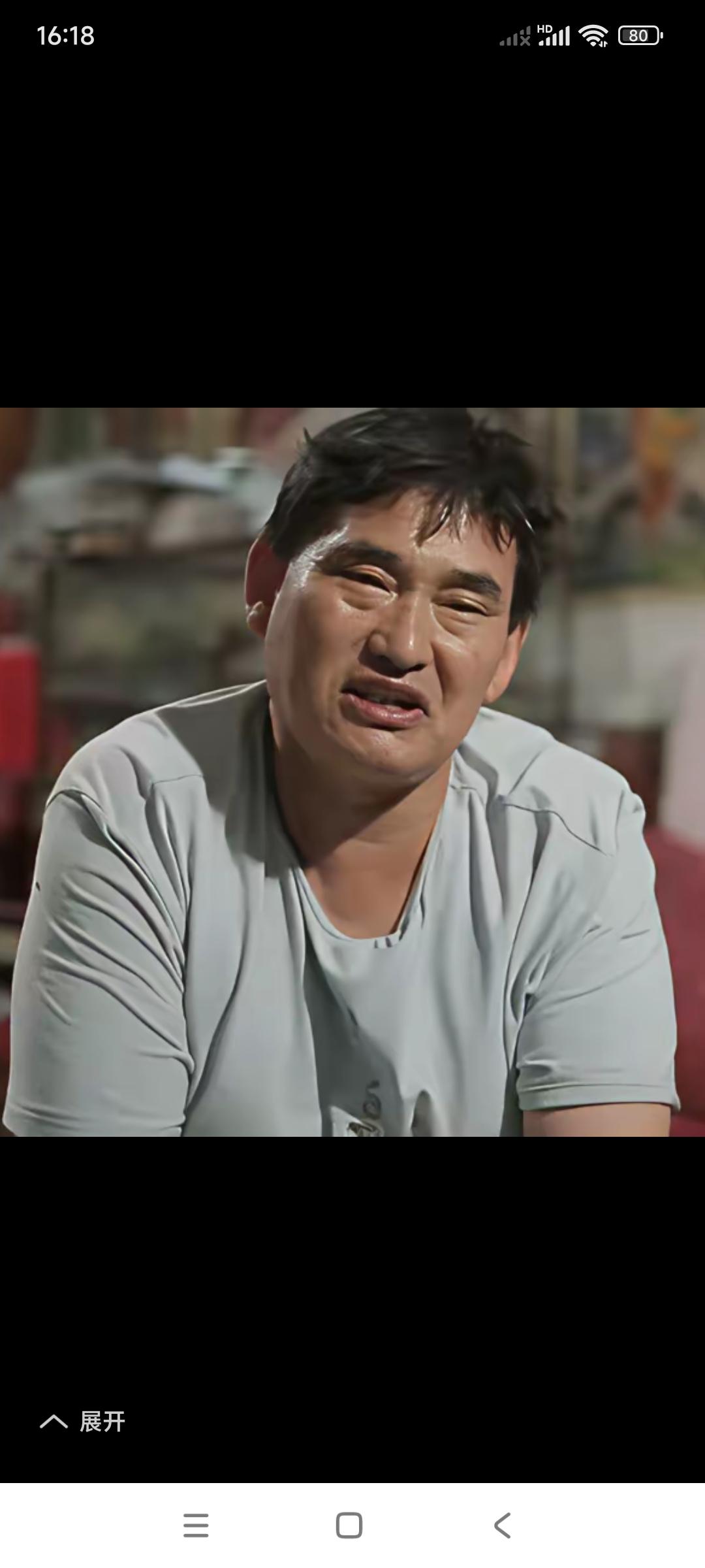 大衣哥朱之文真是一个善良本分，知道感恩的人。虽然自己是个亿万富翁也不嫌弃大衣