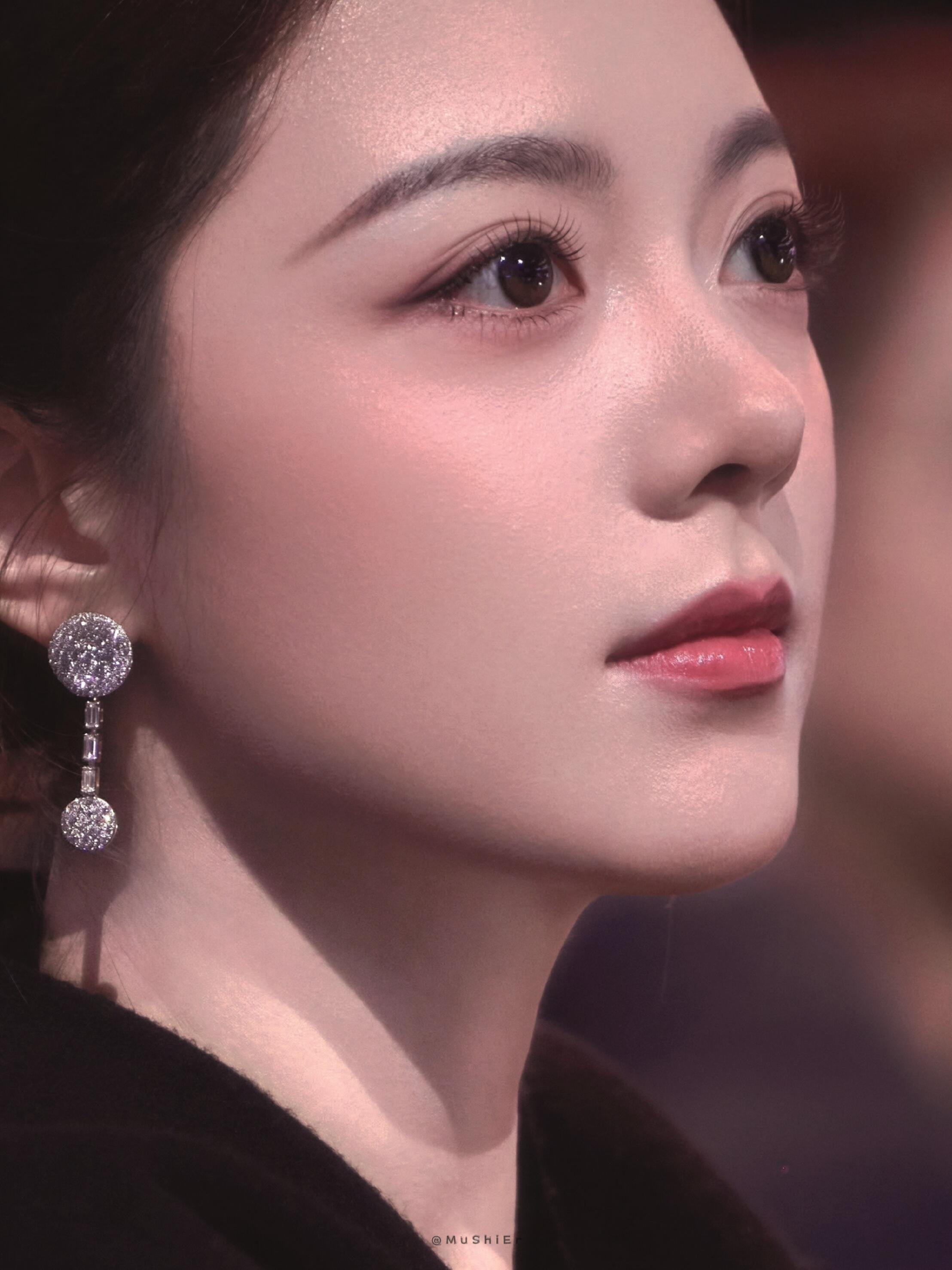 赵今麦内娱油画塑第一人💫