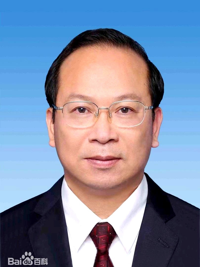 广西官场有点意思。一把手落马，谁来接盘？现在看来，候补委员韦韬和农生文可能性最大