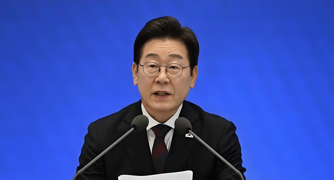李在明“反杀”，川傻眼了！近日，韩国总统李在明公开表示，如果没有货币互换协议而