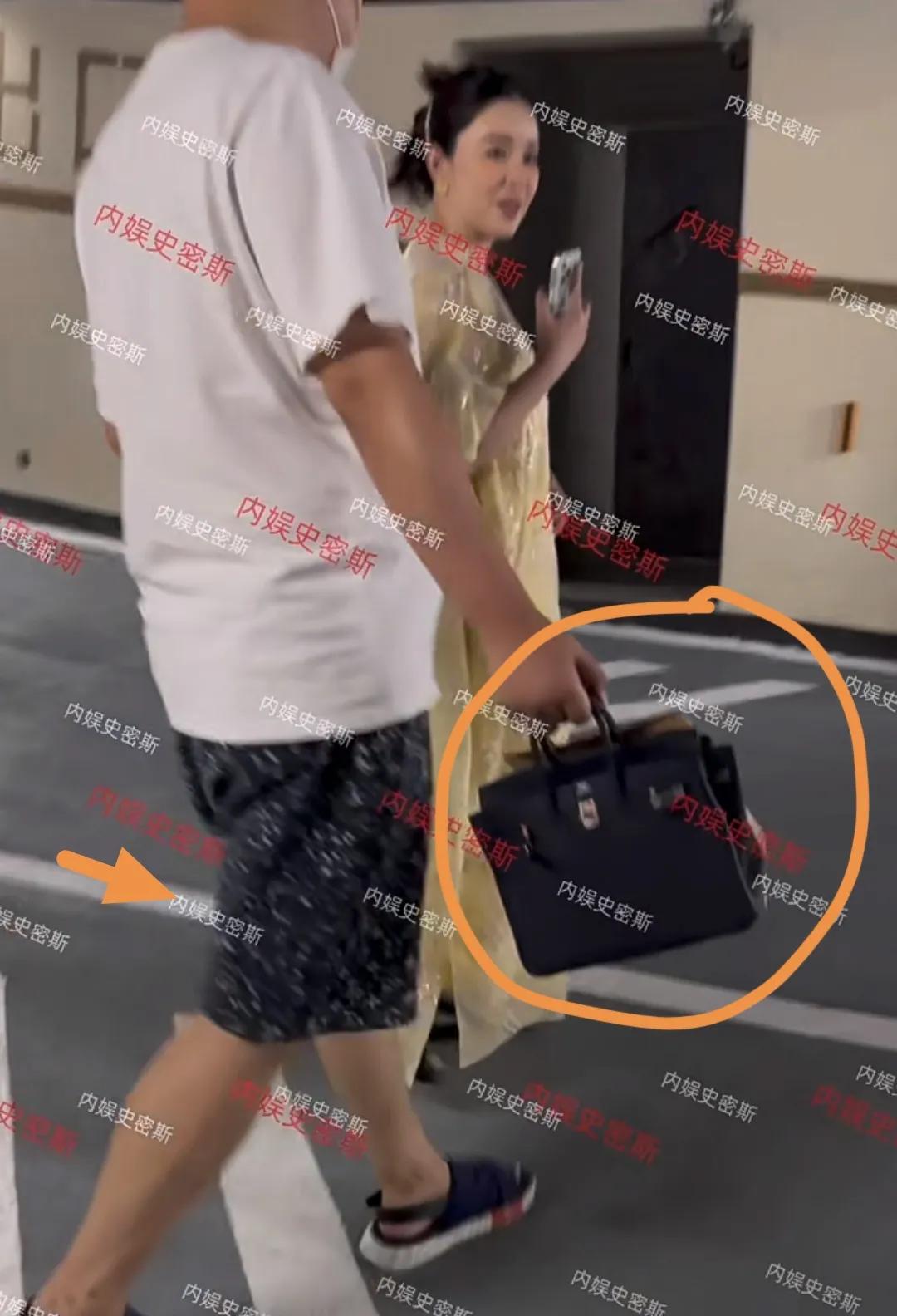 前几天热议的阚清子孕期照又来新角度了！她打扮华丽好似中东贵妇，神秘丈夫陪在身边，