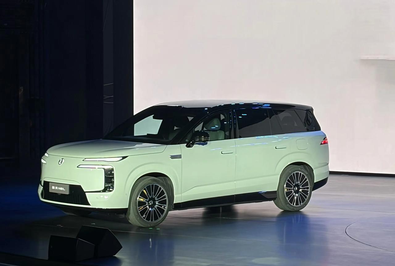 这次的营销太成功了，我就觉得比亚迪是不是找小米学习了怎么开发布会，很有代入感。