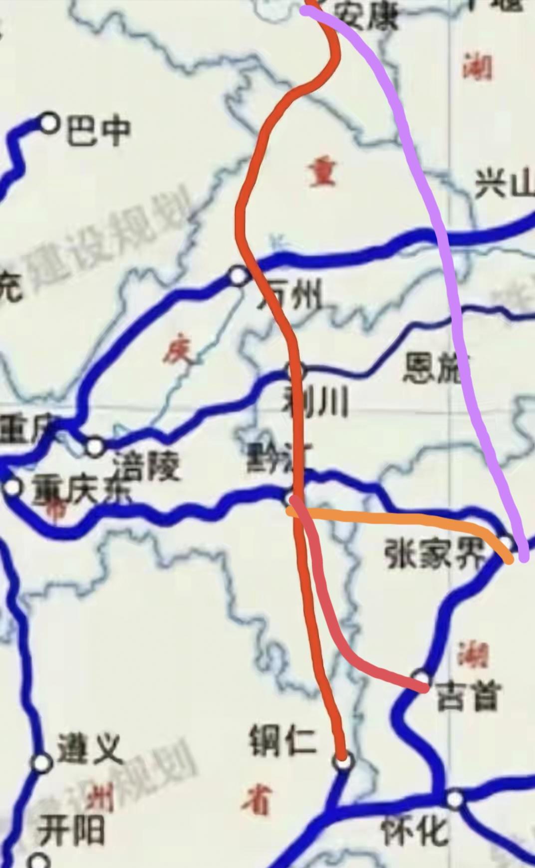万黔高铁一修通，安康就可以直达万州但黔江到怀化或者长沙，直接绕过重庆这个国际大都