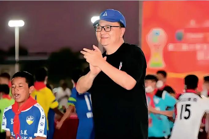 董路一句话点破中国足球死结：发令枪响了，你跑出空位，球传不过来😭刷到一个视频
