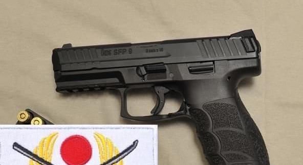 日本自卫队新制式手枪是德国赫格隆科赫的SFP9手枪。这种手枪装备的国家也不少。这