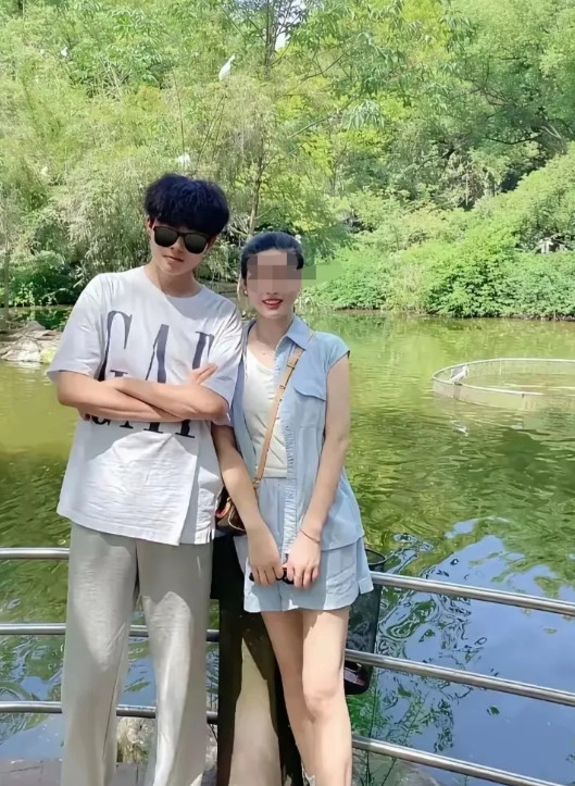 当两口子都不太聪明的时候，他们的下一代完全可以实现基因突变，生产出一个天才，这是
