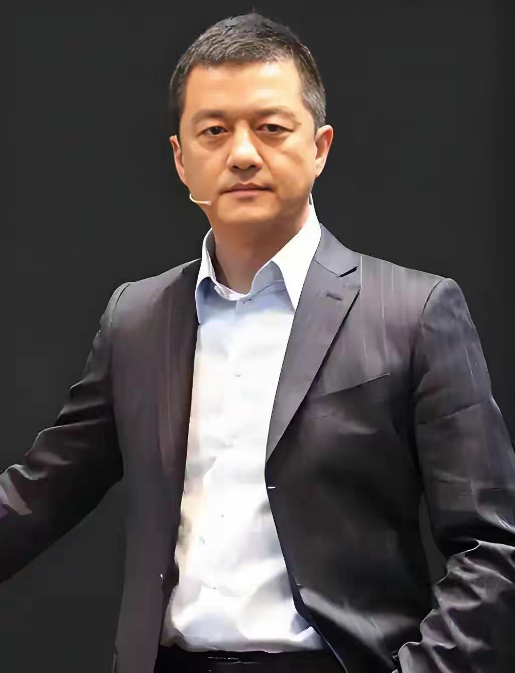 复婚传闻真相大白仅24小时，李亚鹏高调官宣喜讯，全网恭喜前不久李亚鹏和海哈