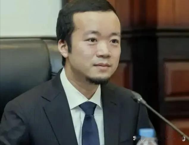 杀了个韩国人,骗去两个英国人,结果捅了马蜂窝,触碰了三国核心,美英韩出手,团伙解