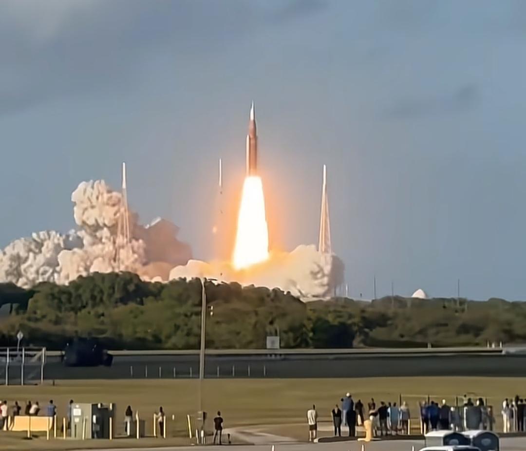 “阿尔忒弥斯2号”目前只能说是初步成功，有没有完全成功，得要等到十天后再说。